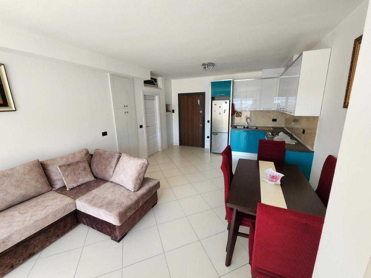 Apartament Near The Sea In *